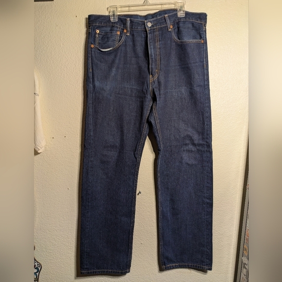 Levi's Strauss Size 38x32 Classic Blue Jeans 505 - Picture 1 of 11